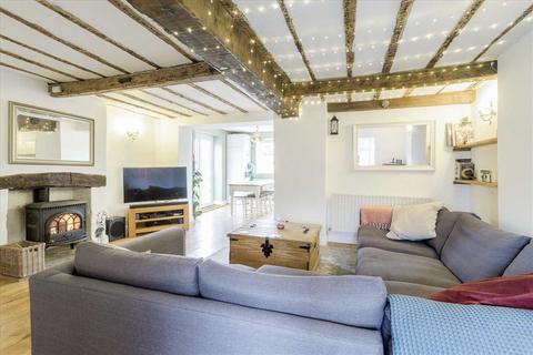 4 bedroom end of terrace house for sale - Lavendon MK46
