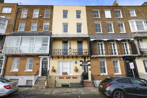 6 bedroom terraced house for sale, Nelson Crescent, Ramsgate, CT11