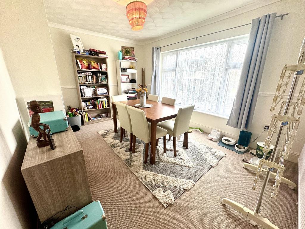 Trowbridge Green, Rumney, Cardiff. CF3 3 bed terraced house £190,000