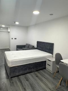 Studio to rent, Modern Studio Apartment in Vista Residences