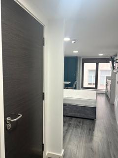 Studio to rent, Modern Studio Apartment in Vista Residences