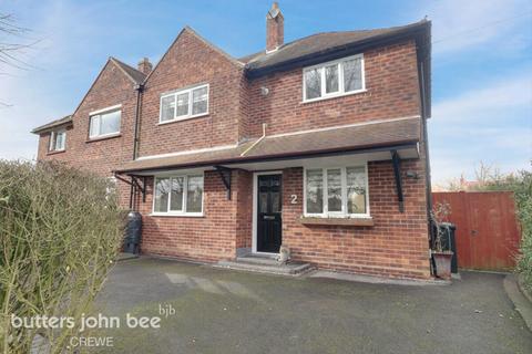 3 bedroom semi-detached house for sale - Sweet Briar Crescent, Crewe