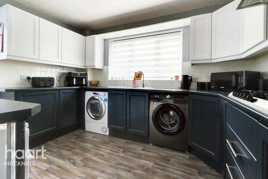 Jenny Burton Way, Hucknall, Nottingham 3 bed detached house for sale
