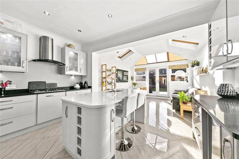 8 Gothic Road, Twickenham, TW2 5EH