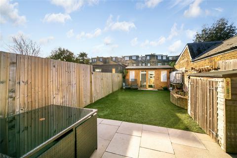 8 Gothic Road, Twickenham, TW2 5EH