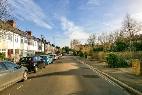 8 Gothic Road, Twickenham, TW2 5EH