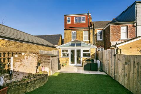 8 Gothic Road, Twickenham, TW2 5EH