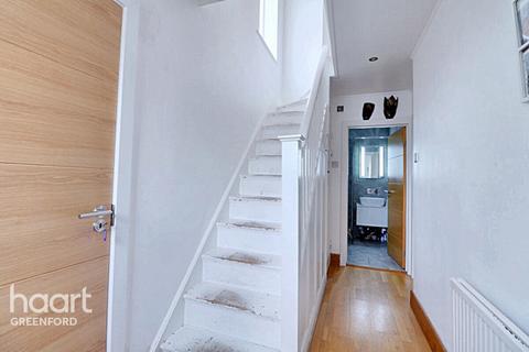 3 bedroom semi-detached house for sale, Calder Avenue, Greenford