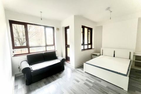 Studio for sale, Fleetway, WC1H