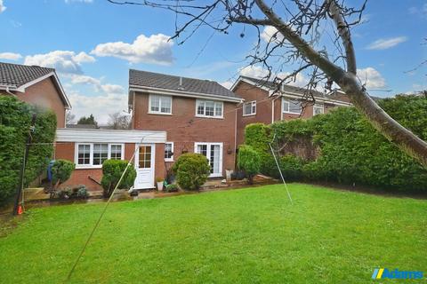 3 bedroom detached house for sale, Ingelton Grove, Beechwood