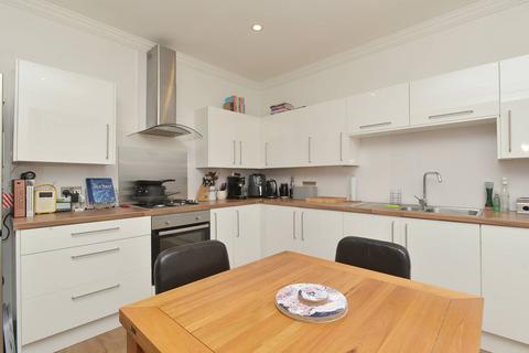 35/6 Lower Granton Road, Edinburgh, EH5 3RS