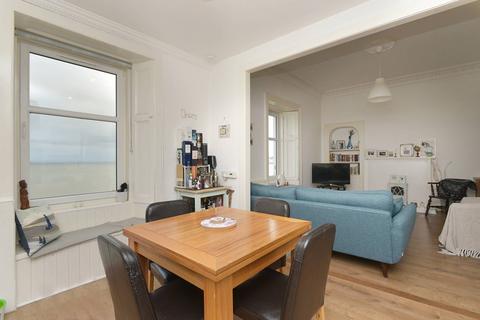 35/6 Lower Granton Road, Edinburgh, EH5 3RS