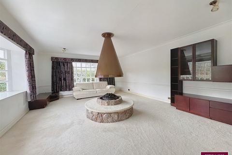 4 bedroom detached house for sale - Meliden Road, Prestatyn, Denbighshire LL19 8RH