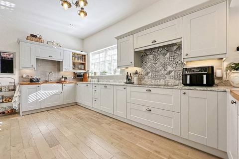 18 Alma Road, Herne Bay, CT6 6JJ