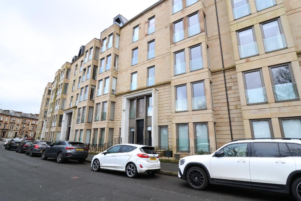 Park Quadrant, Glasgow G3 2 bed flat £2,750 pcm (£635 pw)