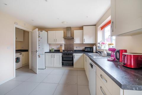 3 bedroom detached house for sale, Rosehip Close, Pershore, Worcestershire