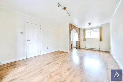 1 Clarkes Way, Brackley, NN13 6HN