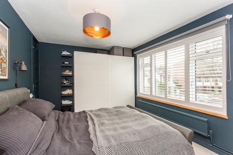 16 Grand Walk, Mile End, London, E1 4PJ