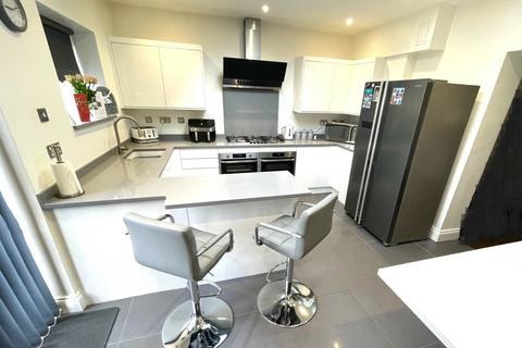 76 Crowlands Avenue, Romford, RM7 9HX