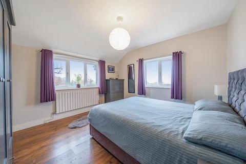 6 Tree View Close, London, SE19 2QT