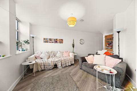 3 bedroom apartment for sale - East Street, Leeds LS9
