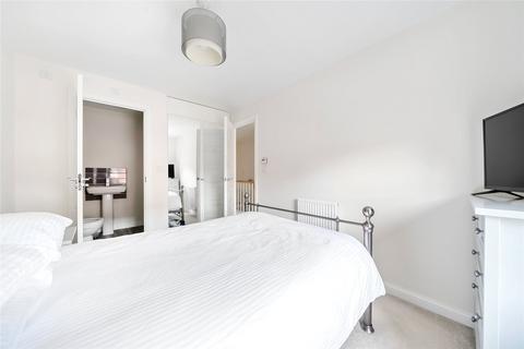 3 bedroom terraced house for sale - Martina Close, Fairfields, Milton Keynes, Buckinghamshire, MK11