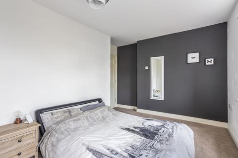 2 bedroom apartment for sale, Montacute Road, Houndstone BA22