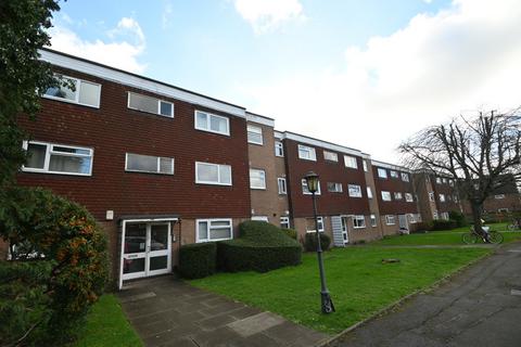 5 Tithe Court, Slough, SL3 8AS