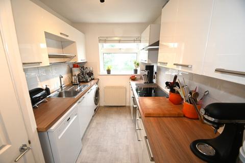 5 Tithe Court, Slough, SL3 8AS