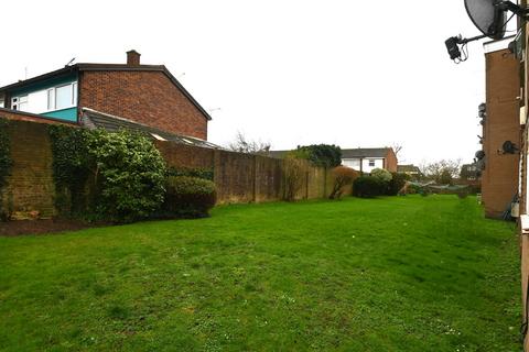5 Tithe Court, Slough, SL3 8AS