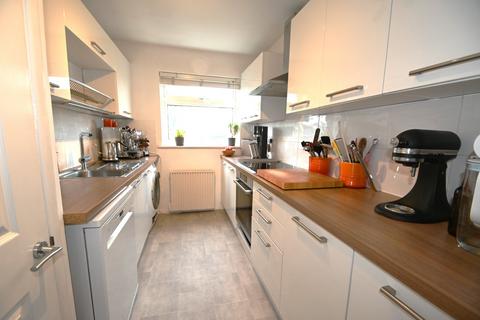 5 Tithe Court, Slough, SL3 8AS