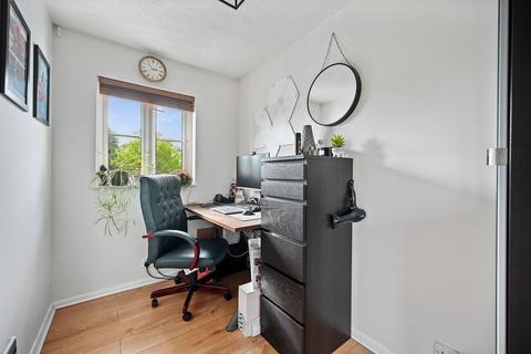 183 Autumn Drive, Sutton, SM2 5FA