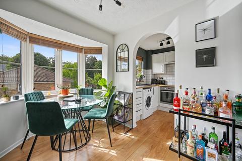 183 Autumn Drive, Sutton, SM2 5FA