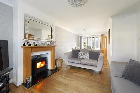 4 bedroom detached house for sale, Churchill Way, Faversham