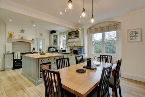 Lightcliffe Private Road, Taunton, TA2 6AJ