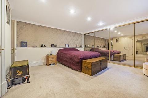 2 bedroom apartment for sale, Cattley Close, Barnet, EN5