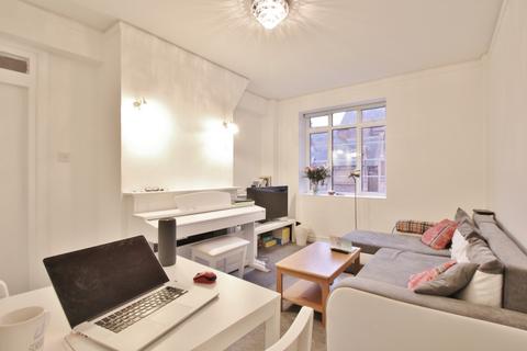 2 bedroom flat for sale - Latymer Court, Hammermsith Road, Hammersmith, W6