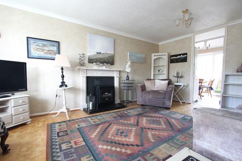 14 Hanover Close, Walmer, Deal, CT14 7LA