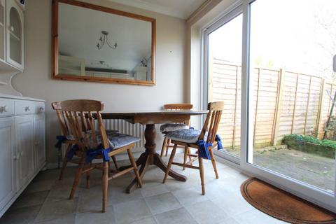 14 Hanover Close, Walmer, Deal, CT14 7LA