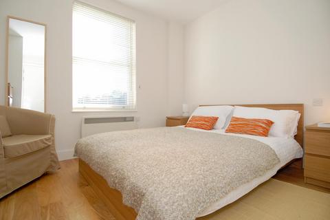 1 bedroom flat for sale, Earls Court Road, London, W8