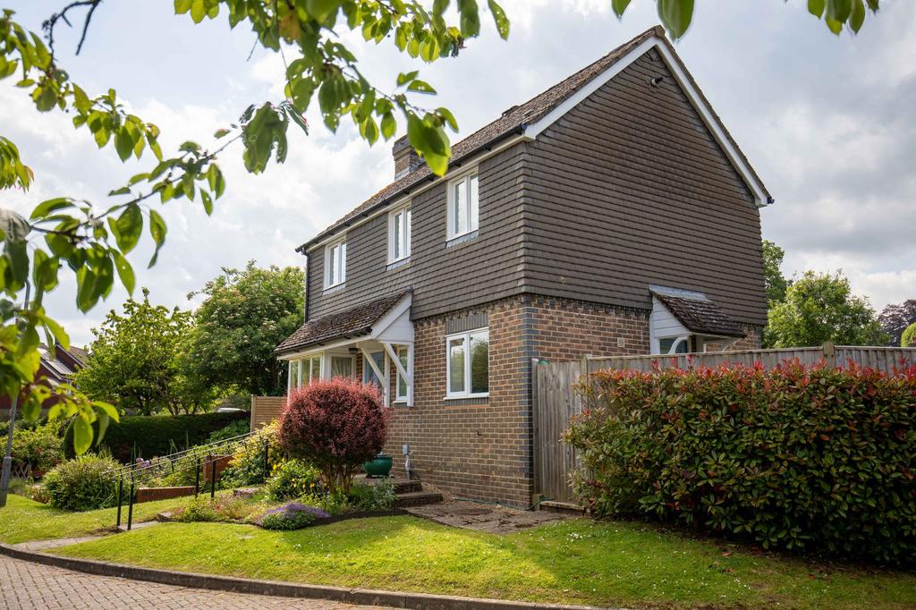 Forest Row, Forest Row RH18 3 bed detached house for sale £475,000