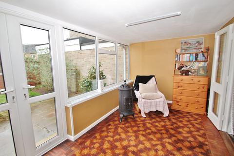 6 Myrtle Close, Long Hanborough, Witney, OX29 8DE
