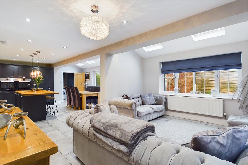 Kitchen Family Room