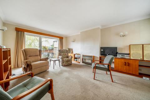 33 Commonfields, West End, Woking, GU24 9JA