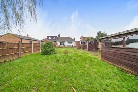 33 Commonfields, West End, Woking, GU24 9JA