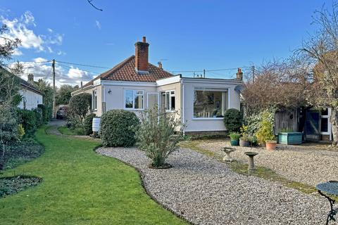 2 bedroom detached bungalow for sale, Kingston Road, Woodbridge IP12