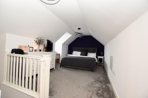 5 bedroom detached house for sale - Amos Drive, Pocklington