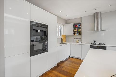 2 bedroom apartment to rent, Elm Park Gardens, London, SW10