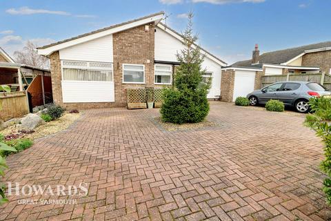 3 bedroom detached bungalow for sale - Stonehill Road, Caister-on-Sea