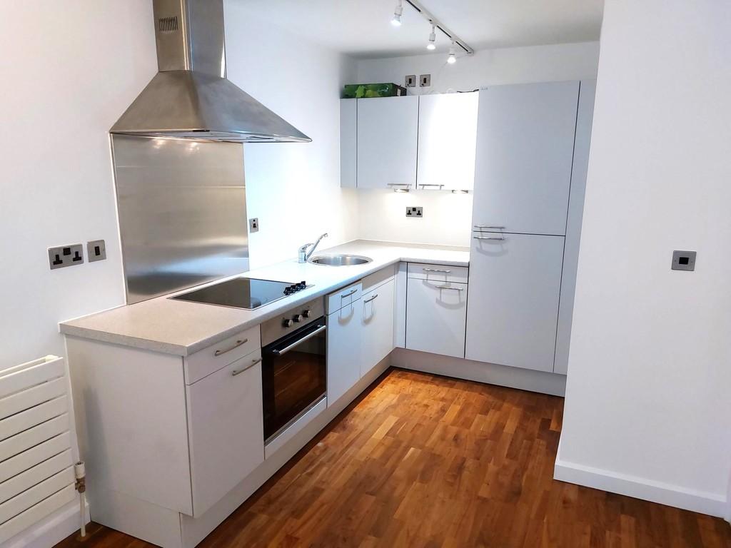 Cedar Court, The Radius, Prestwich 1 bed apartment £900 pcm (£208 pw)